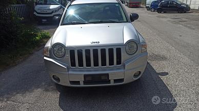 JEEP COMPASS 2008 C/ MOTORE BYL PER RICAMBI