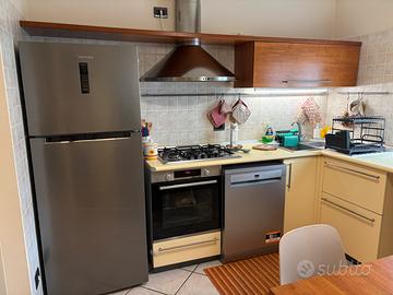 Cucina componibile con doppio angolo