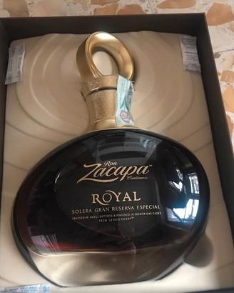 Bottiglia rum zacapa royal nuovo