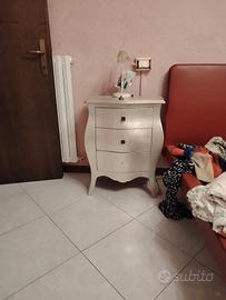 Cassettiera/ comó e 2 comodini 