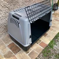 Nuova cuccia per cani per l'auto. E vari cestini.
