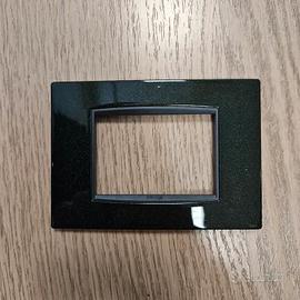 Placca Vimar Eikon 20653.05 Verde Oxford Metal