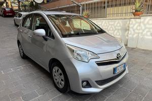 Toyota Verso- S 1.3 lounge Ok Neop
