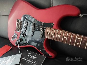 Fender Stratocaster 2005 60th Sonic Red satin