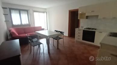 Luminoso appartamento in zona via Bepi Mor -Trento