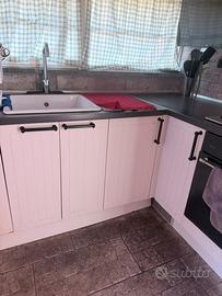 Cucina con forno