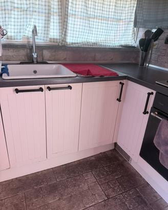 Cucina con forno