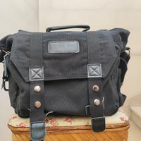 borsa per fotocamera nera