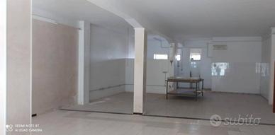 Locale commerciale di 200mq