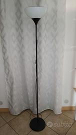 Piantana lampada ikea