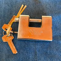 Lucchetto per serranda