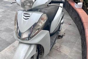 HONDA SH300