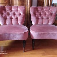 due poltroncine in velluto 