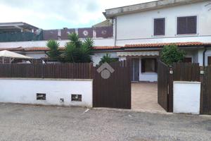 3 LOCALI A TERRACINA