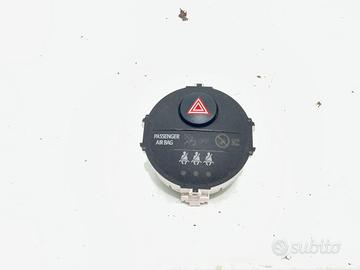PULSANTE LUCI DI EMERGENZA TOYOTA Yaris Serie 8395