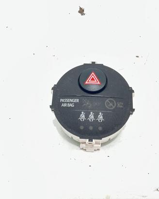 PULSANTE LUCI DI EMERGENZA TOYOTA Yaris Serie 8395