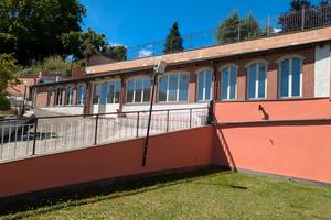Locale commerciale per feste