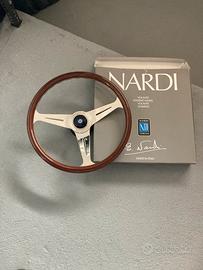 Volante Nardi