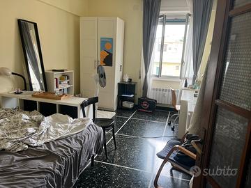 Grande camera singola via Torti