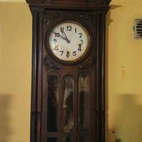Orologio a pendolo antico