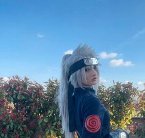 Parrucca grigia acconciata (kakashi)