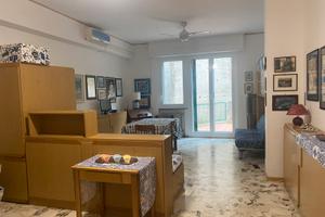 Ampio monolocale con posto auto