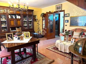 VILLA A SCHIERA A GALLIPOLI