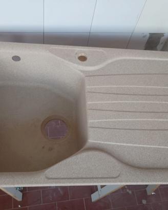 lavello in graniglia beige