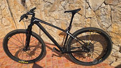 Focus RAVEN mis M full carbon