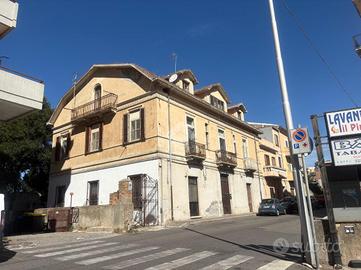 3 LOCALI A CATANZARO