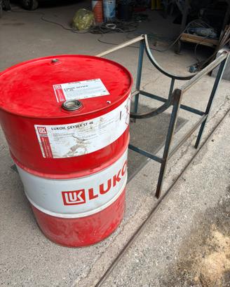 Porta fusti di ferro + fusto