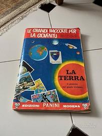 La Terra Panini album e figurine