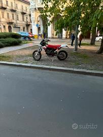 FANTIC XMF 125 4 tempi