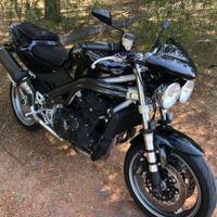 Triumph Speed Triple 955i BLACK permuta