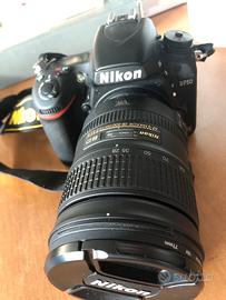 Nikon D750 con obiettivo