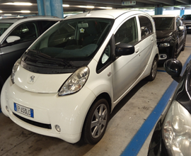 Peugeot ion elettrica