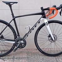 Scott addict 30 carbon mis. S-52 usata