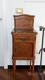 Mobile stile liberty