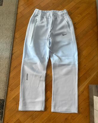 Pantaloni nocta