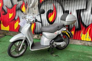 APRILIA SCARABEO 100 FINANZ INTERESSI 0 NO ANTICIP