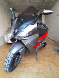 scooter Piaggio, modelo nexus 500 CC 
