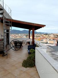 AMPIO QUADRILOCALE PER CONTRATTO FORESTERIA