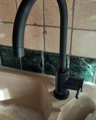 Miscelatore per lavello cucina marca 'Nobili' nero