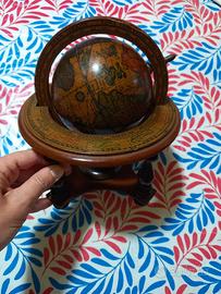 Mappamodo globo di legno vintage