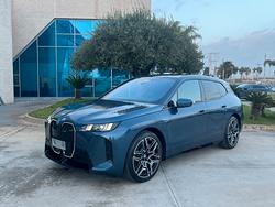 Bmw IX xDrive 45 Msport Pro possibilità noleggio n