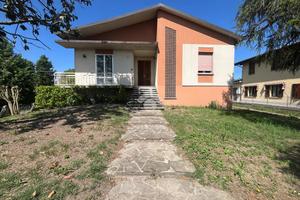 CASA INDIPENDENTE A CASTELNOVO DI SOTTO