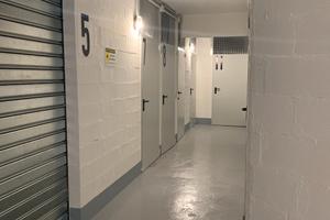 Cantina, magazzino, box, deposito
