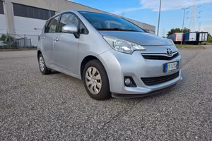 Toyota Verso-S 1.4D MT Style TAGLIANDI UFFICIALI