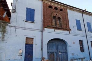 Immobile in asta di 197 m² con 4 locali e box auto