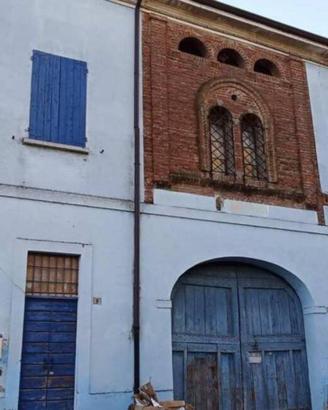 Immobile in asta di 197 m² con 4 locali e box auto